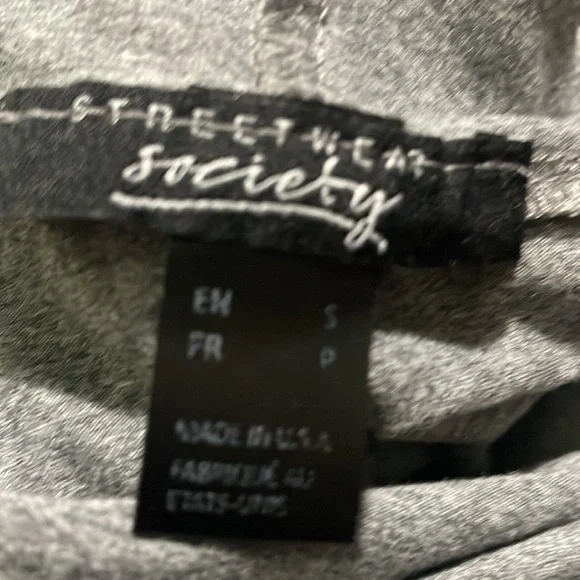 Workout Top - Picture 3 of 3